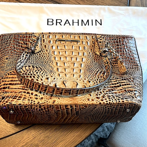 Brahmin Medium Asher purse - Picture 1 of 6